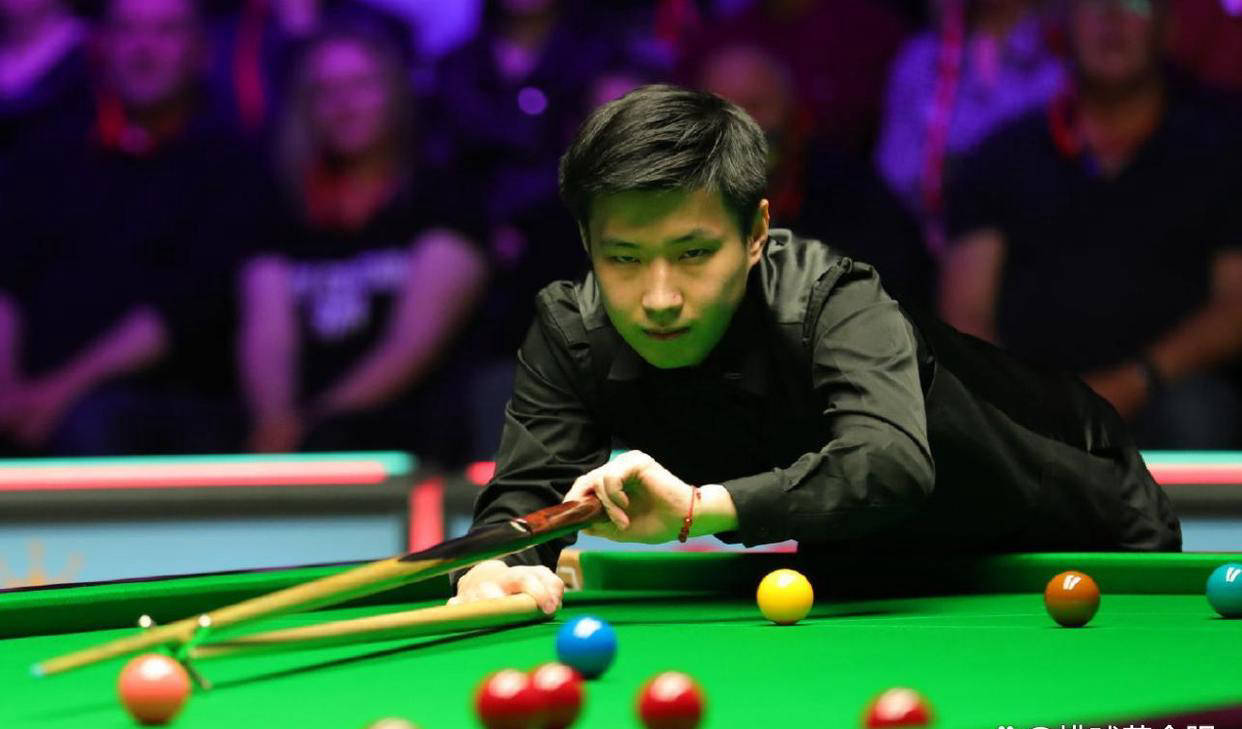 他不止一次 他不止一次