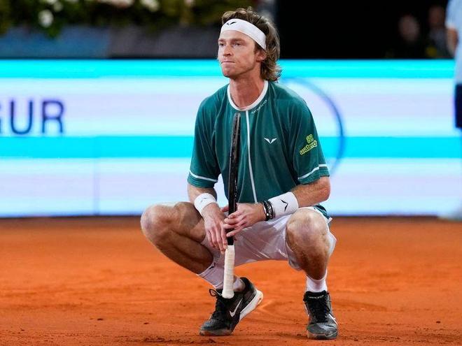 牢牢限制 牢牢限制