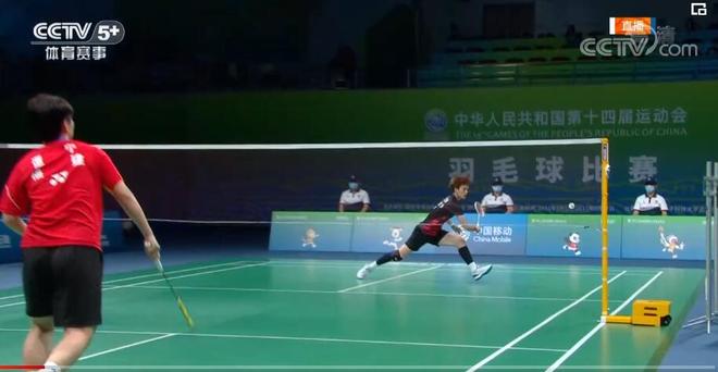 队在逆境中 队在逆境中