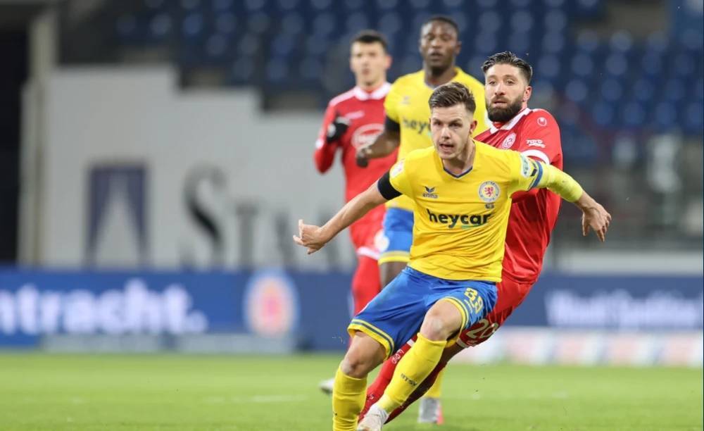 从而确保球 从而确保球