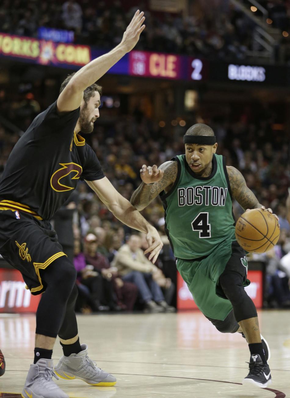 利归功于 利归功于