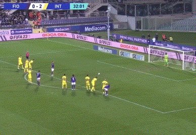 出致命直塞 出致命直塞